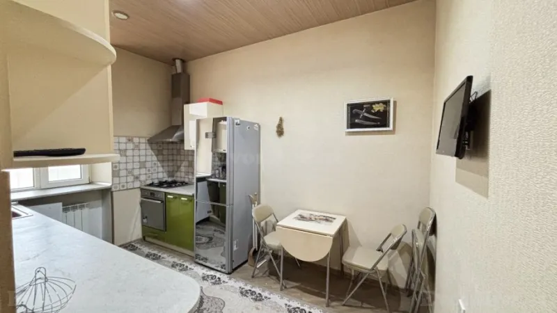 Kirayə verilir 2 otaqlı Mənzil Köhnə tikili 75 m² Sahil m. - şəkil 10