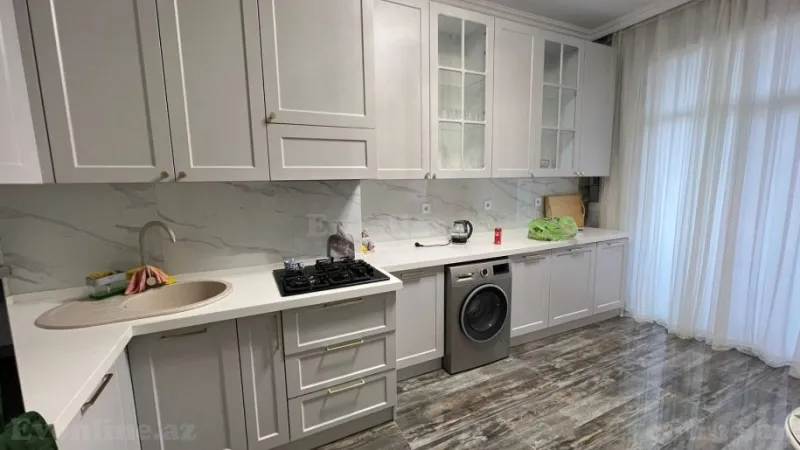 Kirayə verilir 3 otaqlı Mənzil Yeni tikili 135 m² Yasamal - şəkil 13