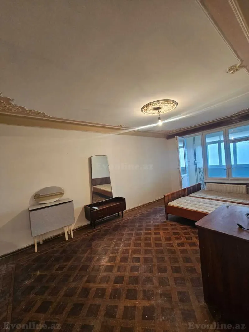 Satılır 3 otaqlı Mənzil Köhnə tikili 62 m² Nəsimi r. - şəkil 5