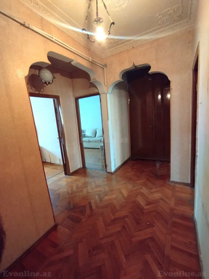 Satılır 3 otaqlı Mənzil Köhnə tikili 90 m² Nəriman Nərimanov m. - şəkil 2