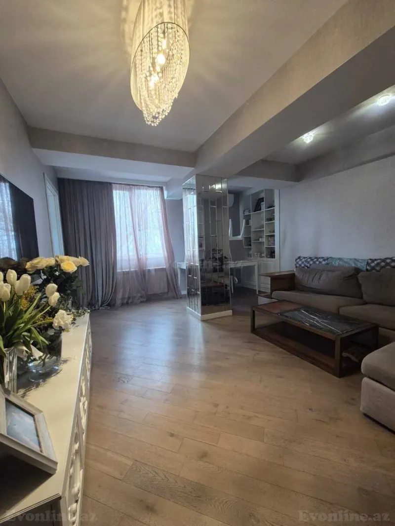 Satılır 4 otaqlı Mənzil Köhnə tikili 100 m² Elmlər Akademiyası m. - şəkil 2