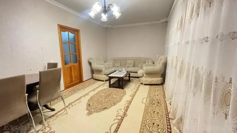 Satılır 4 otaqlı Mənzil Köhnə tikili 100 m² 9-cu mikrorayon