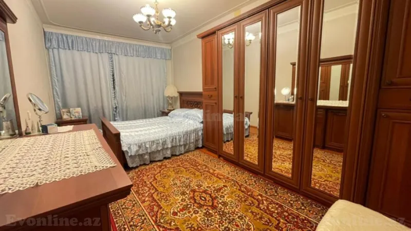 Satılır 4 otaqlı Mənzil Köhnə tikili 100 m² 9-cu mikrorayon - şəkil 3