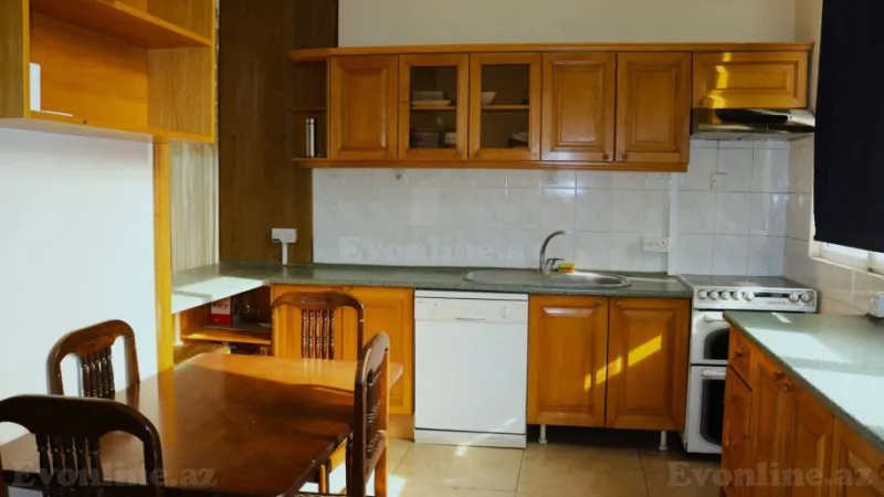 Satılır 6 otaqlı Mənzil Köhnə tikili 240 m² Sahil m. - şəkil 11