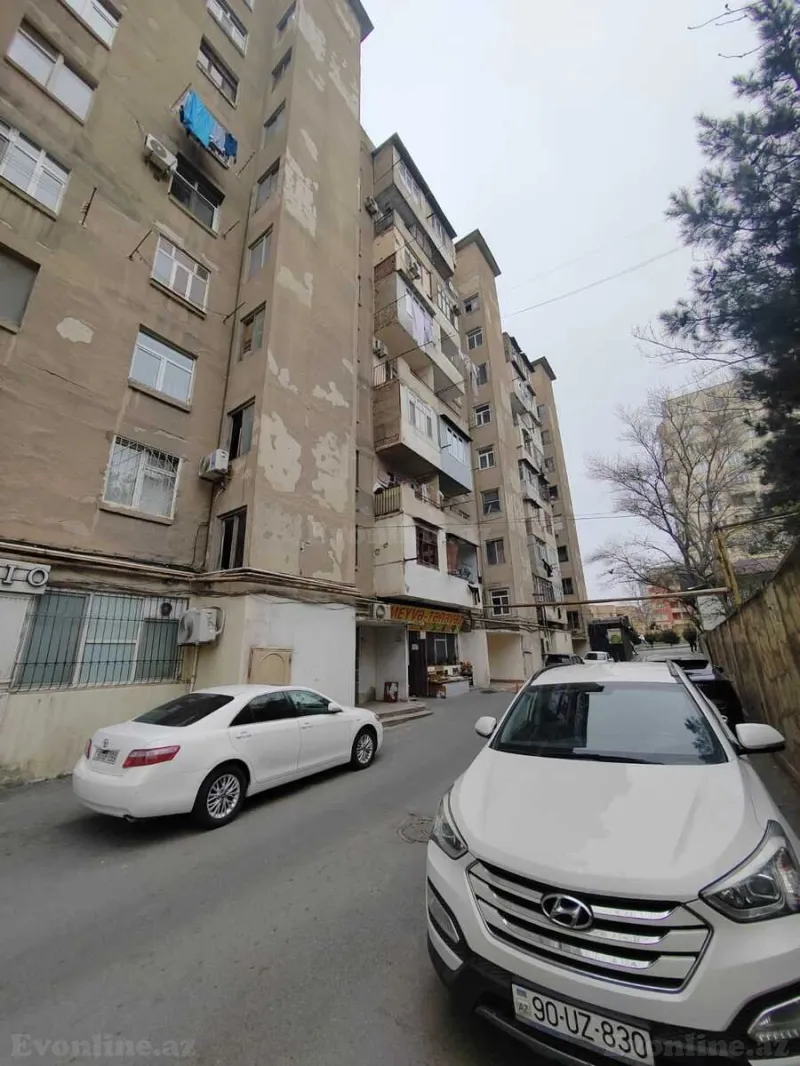 Satılır 5 otaqlı Mənzil Köhnə tikili 120 m² Xətai r. - şəkil 2