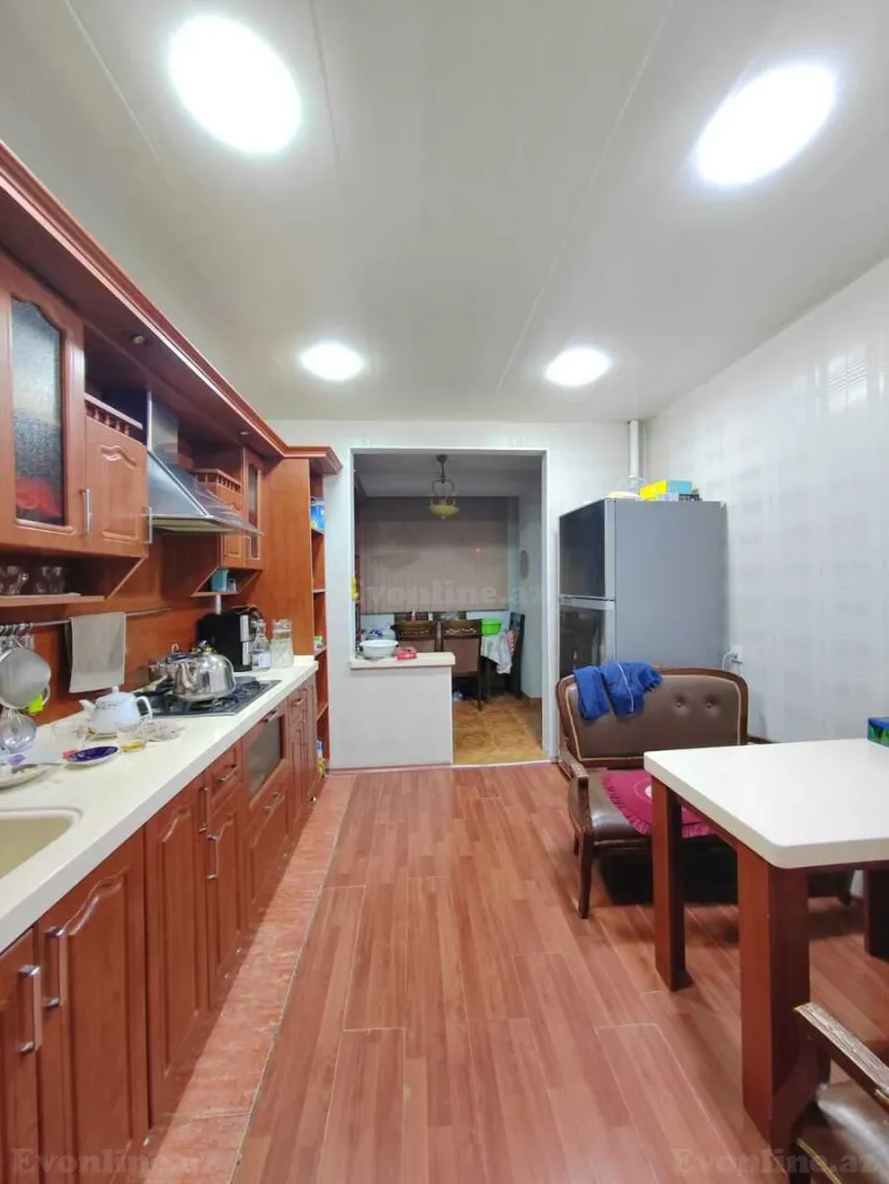 Satılır 5 otaqlı Mənzil Köhnə tikili 120 m² Xətai r. - şəkil 3