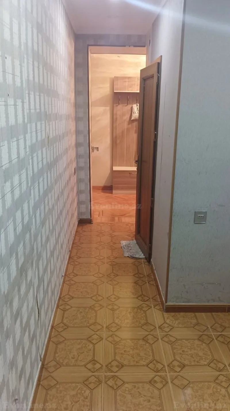 Kirayə verilir 3 otaqlı Mənzil Köhnə tikili 77 m² Nərimanov r. - şəkil 3