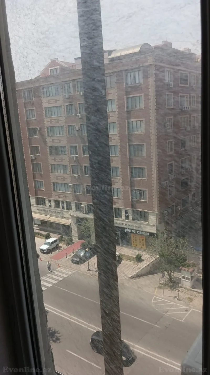 Kirayə verilir 3 otaqlı Mənzil Köhnə tikili 77 m² Nərimanov r. - şəkil 13