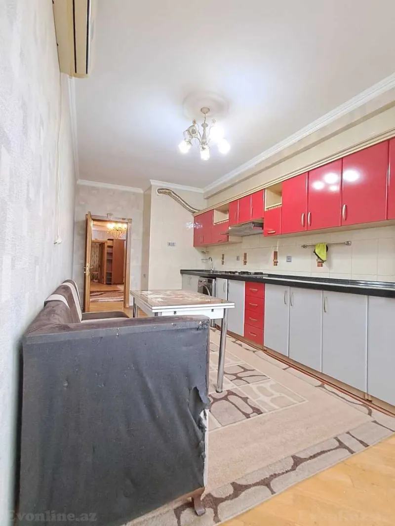 Satılır 3 otaqlı Mənzil Yeni tikili 130 m² 8 Noyabr m. - şəkil 4