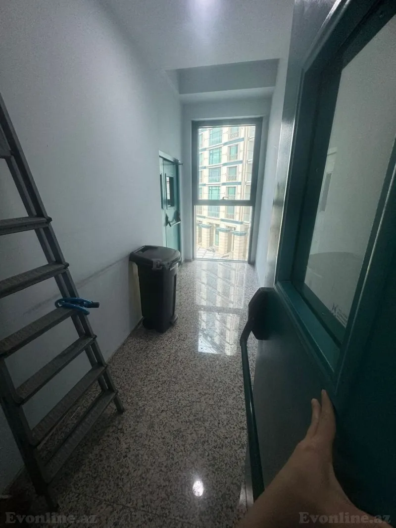 Kirayə verilir 3 otaqlı Mənzil Yeni tikili 106 m² 28 May m. - şəkil 8