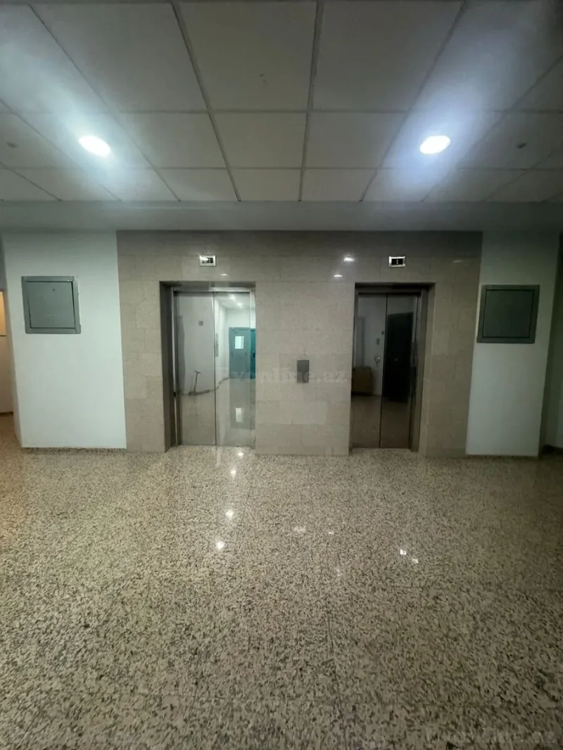 Kirayə verilir 3 otaqlı Mənzil Yeni tikili 106 m² 28 May m. - şəkil 13