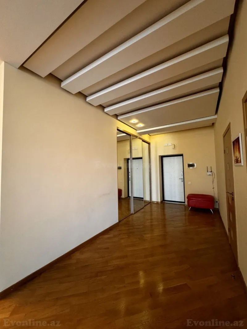 Kirayə verilir 3 otaqlı Mənzil Yeni tikili 155 m² 28 May m. - şəkil 8