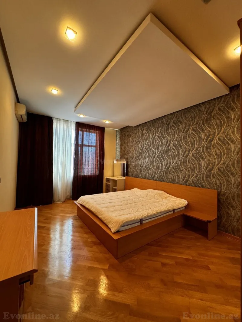 Kirayə verilir 3 otaqlı Mənzil Yeni tikili 155 m² 28 May m. - şəkil 19