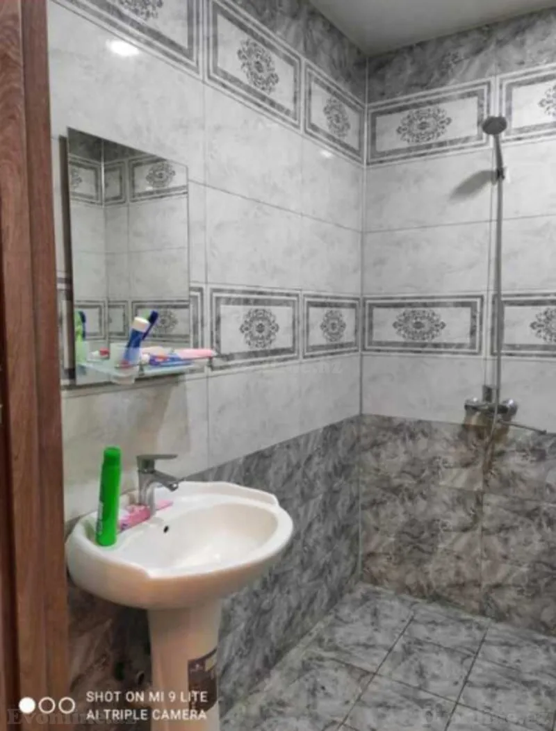 Kirayə verilir 2 otaqlı Mənzil Yeni tikili 60 m² Nizami m. - şəkil 6