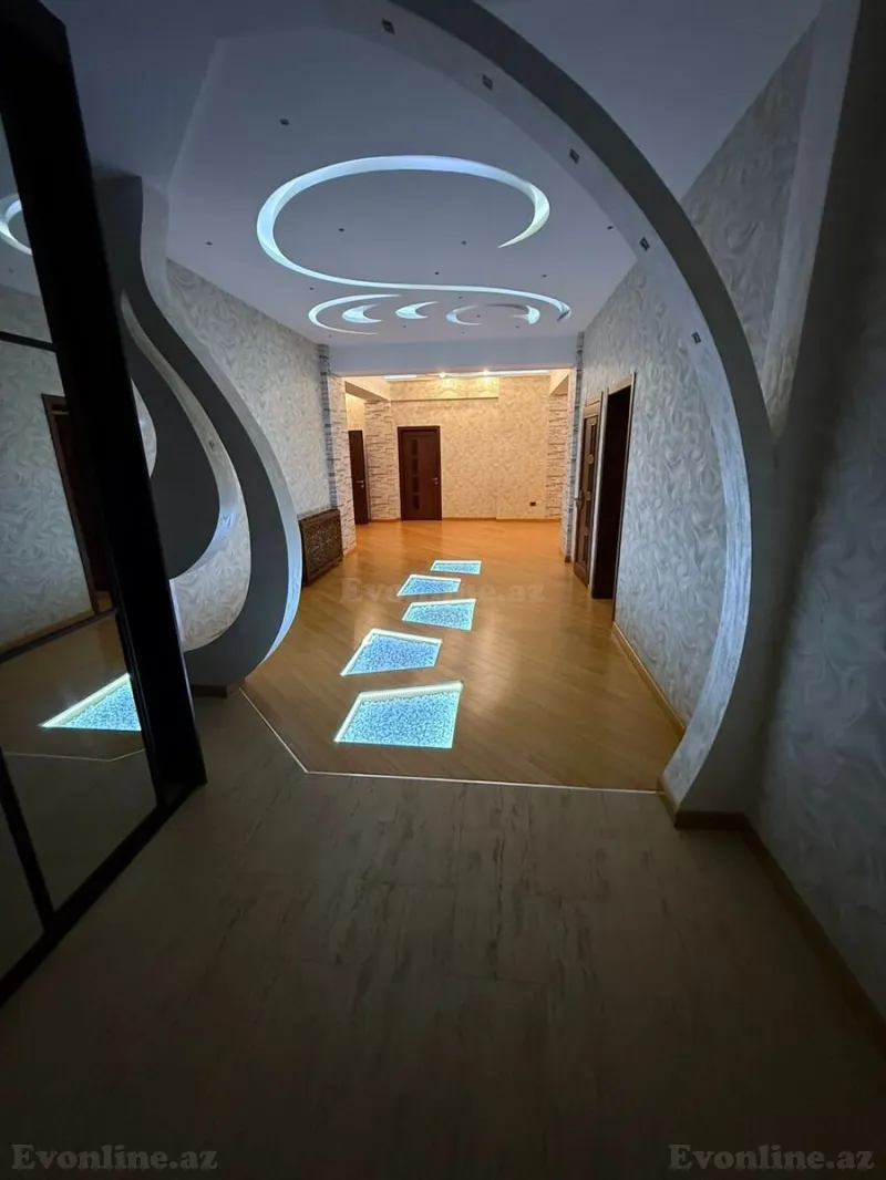 Satılır 4 otaqlı Mənzil Yeni tikili 316 m² 28 May m. - şəkil 9