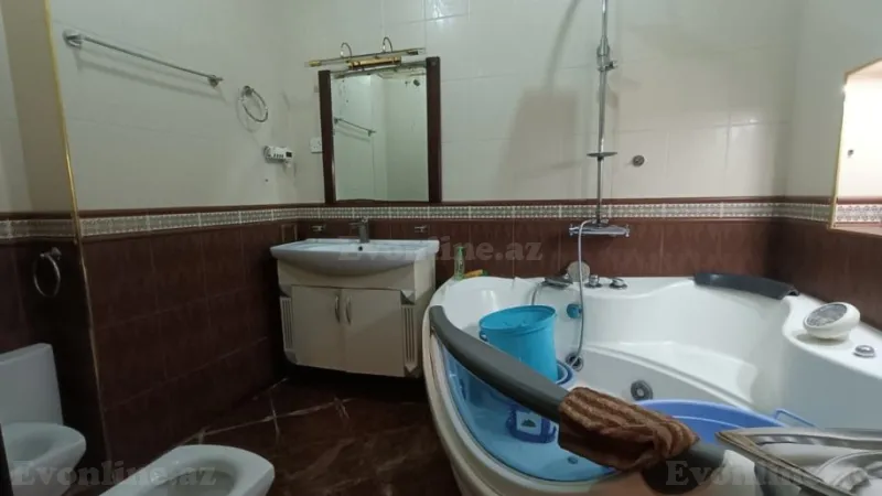 Kirayə verilir 4 otaqlı Mənzil Yeni tikili 150 m² Xətai m. - şəkil 18