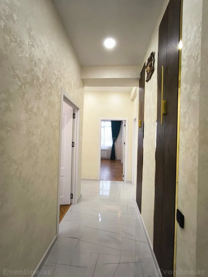 Satılır 3 otaqlı Mənzil Yeni tikili 100 m² Xalqlar Dostluğu m. - şəkil 7