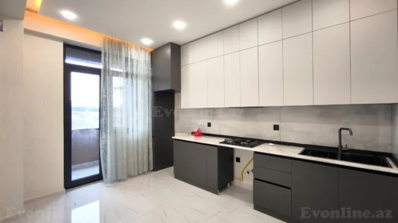 Satılır 3 otaqlı Mənzil Yeni tikili 100 m² Xalqlar Dostluğu m. - şəkil 8