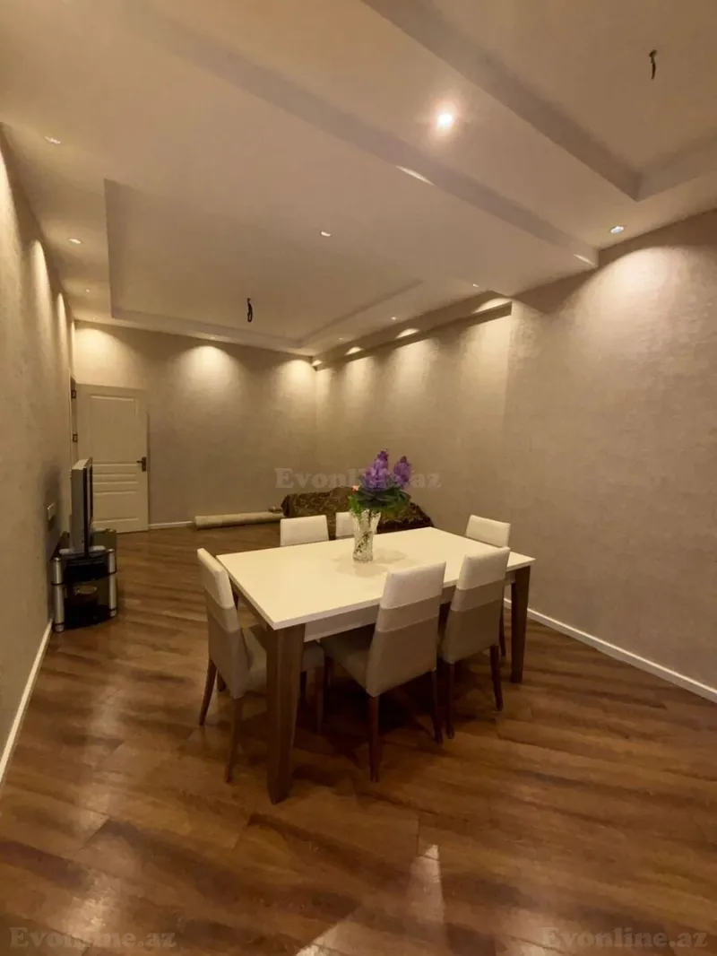 Satılır 2 otaqlı Mənzil Yeni tikili 63 m² 5-ci mikrorayon