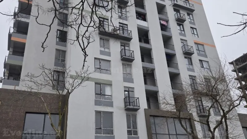 Bakı, Suraxanı r., Qaraçuxurda 1 otaqlı mənzil satılır