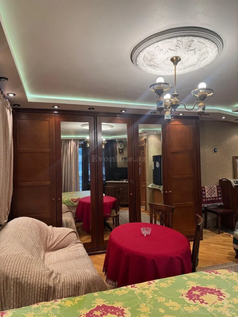 Kirayə verilir 1 otaqlı Mənzil Köhnə tikili 45 m² İçərişəhər m. - şəkil 3