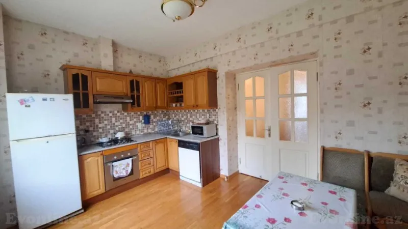 Kirayə verilir 3 otaqlı Mənzil Köhnə tikili 86 m² İçərişəhər m. - şəkil 8