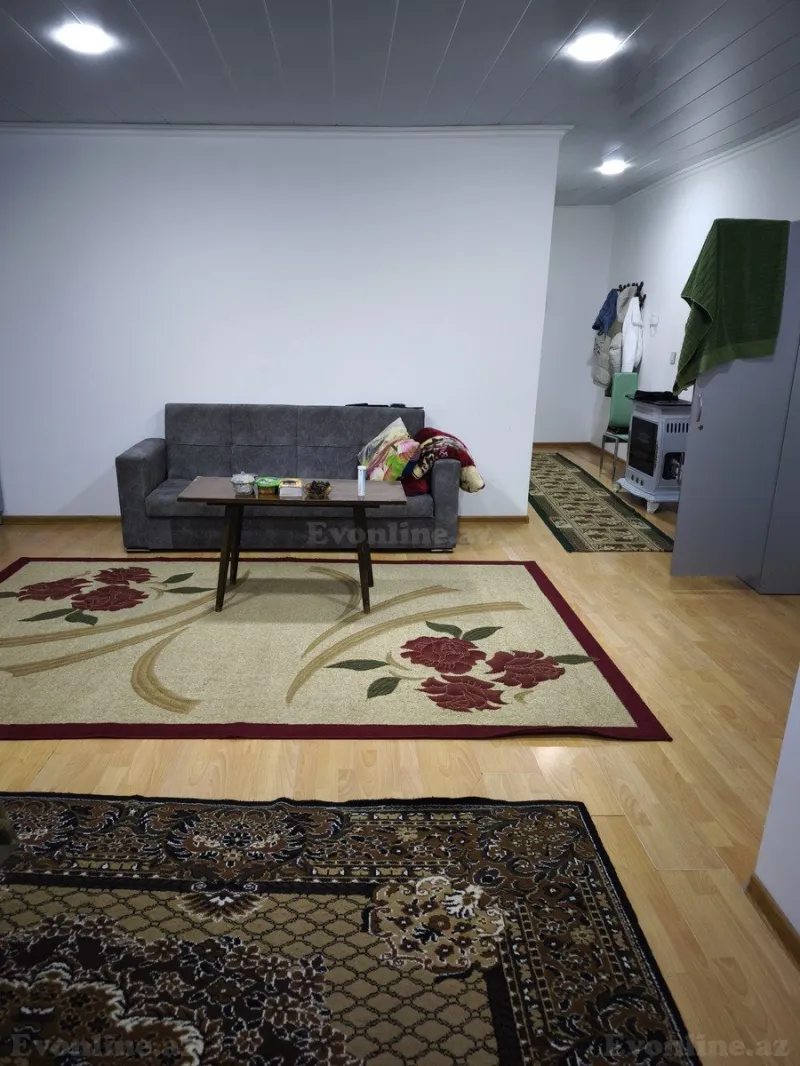 Kirayə verilir 2 otaqlı Mənzil Köhnə tikili 60 m² Kubinka