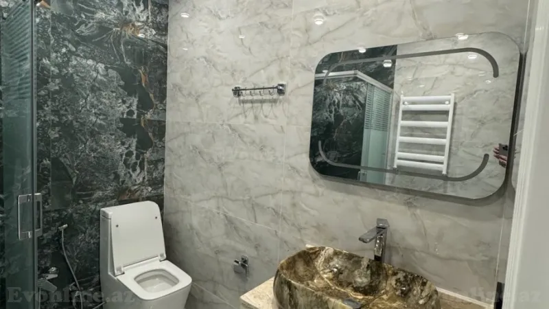 Satılır 3 otaqlı Mənzil Yeni tikili 96 m² Azadlıq prospekti m. - şəkil 2