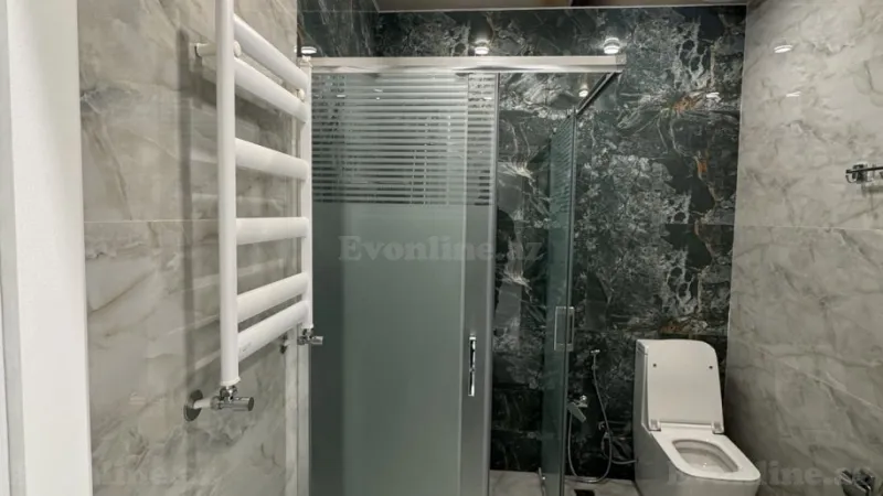 Satılır 3 otaqlı Mənzil Yeni tikili 96 m² Azadlıq prospekti m. - şəkil 3