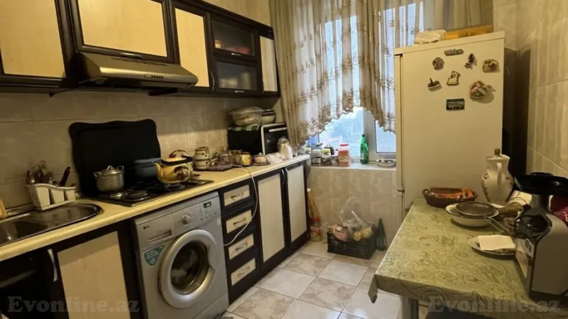 Satılır 4 otaqlı Mənzil Köhnə tikili 100 m² İçərişəhər m. - şəkil 2