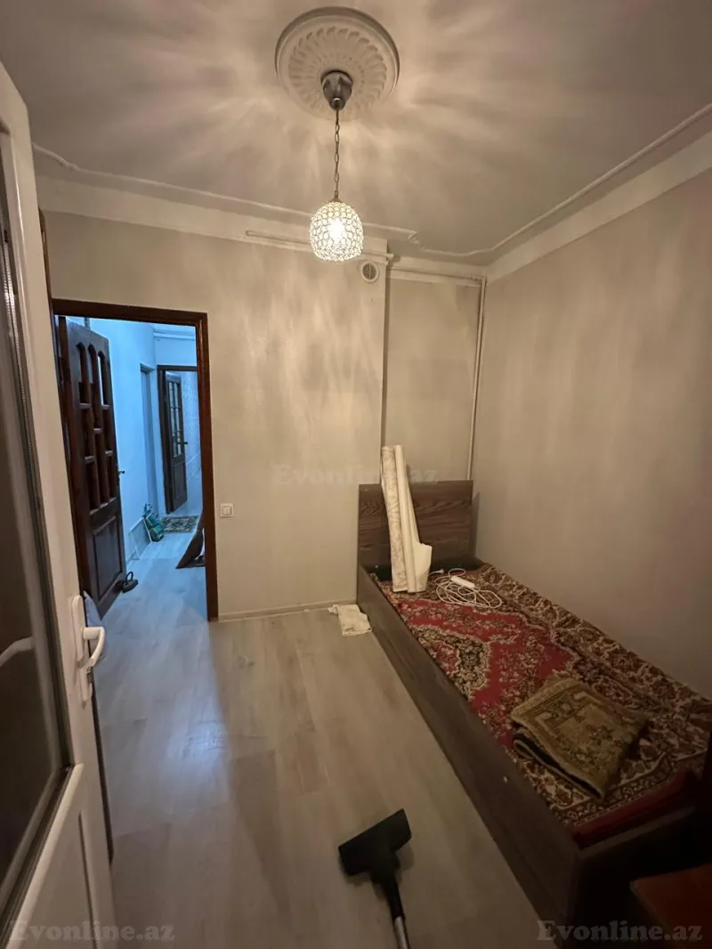 Satılır 1 otaqlı Mənzil Köhnə tikili 40 m² Yeni Günəşli - şəkil 8