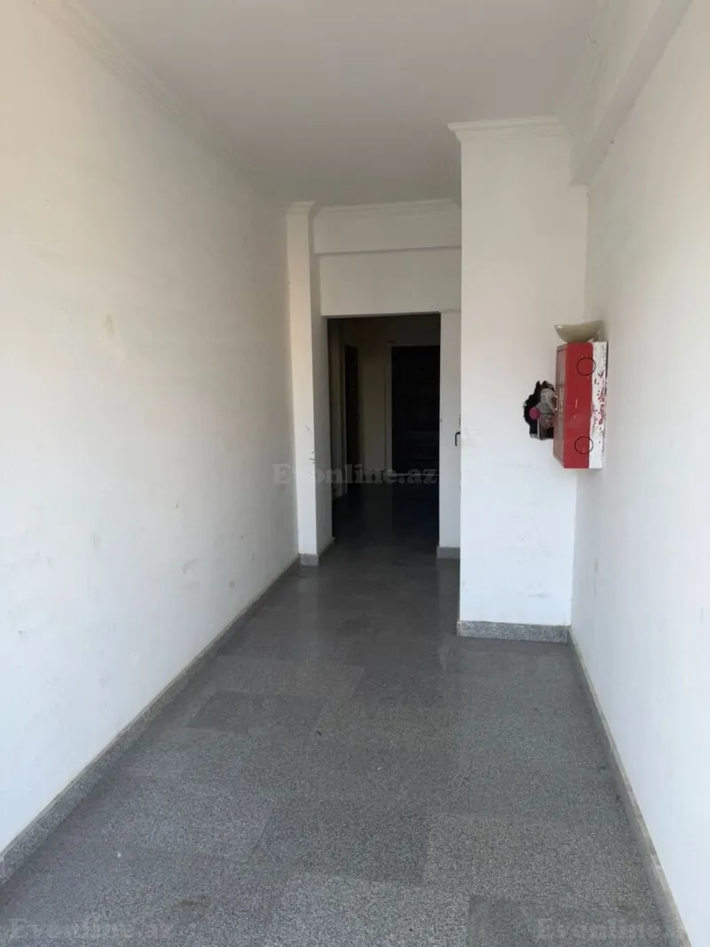 Satılır 4 otaqlı Mənzil Yeni tikili 190 m² Nəsimi r. - şəkil 19