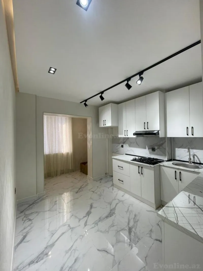 Satılır 2 otaqlı Mənzil Köhnə tikili 68 m² 8-ci mikrorayon - şəkil 7