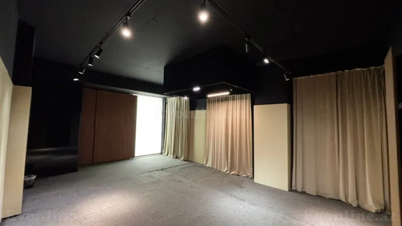 Kirayə verilir Ofis 55 m² Xətai r.