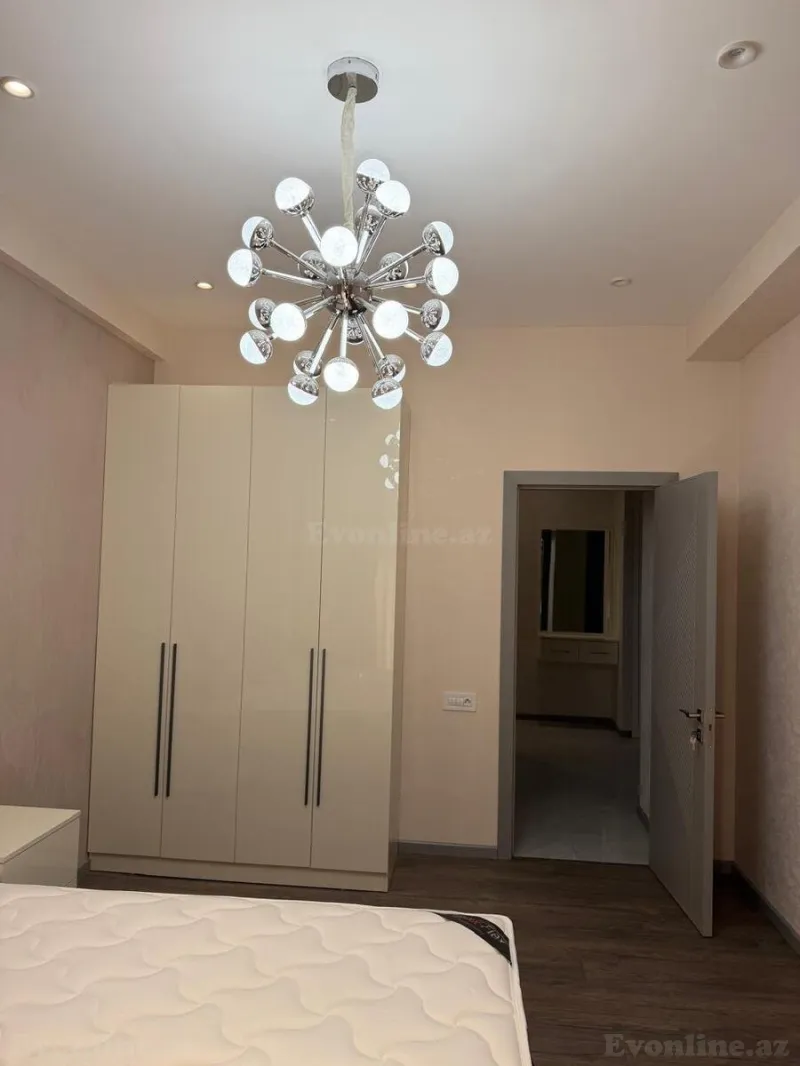 Satılır 2 otaqlı Mənzil Yeni tikili 91.3 m² 28 May m. - şəkil 8