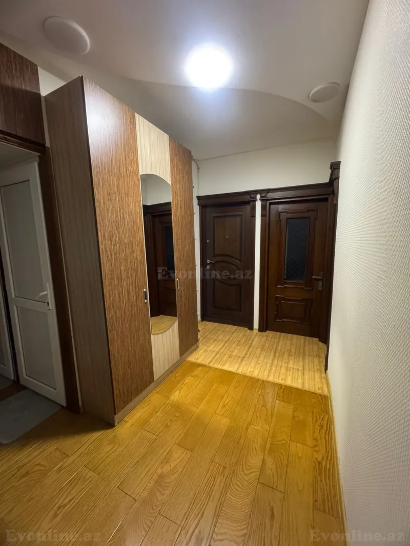 Satılır 4 otaqlı Mənzil Köhnə tikili 110 m² Yeni Günəşli - şəkil 15