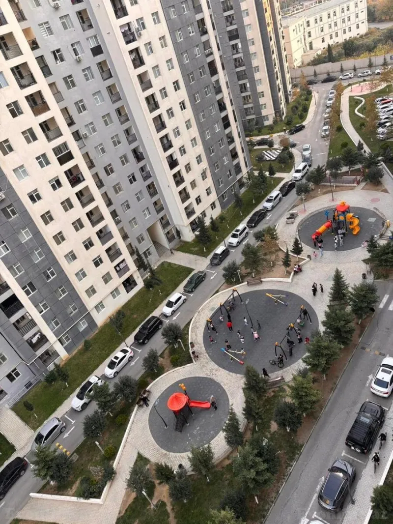 Satılır 4 otaqlı Mənzil Yeni tikili 167 m² Həzi Aslanov m.
