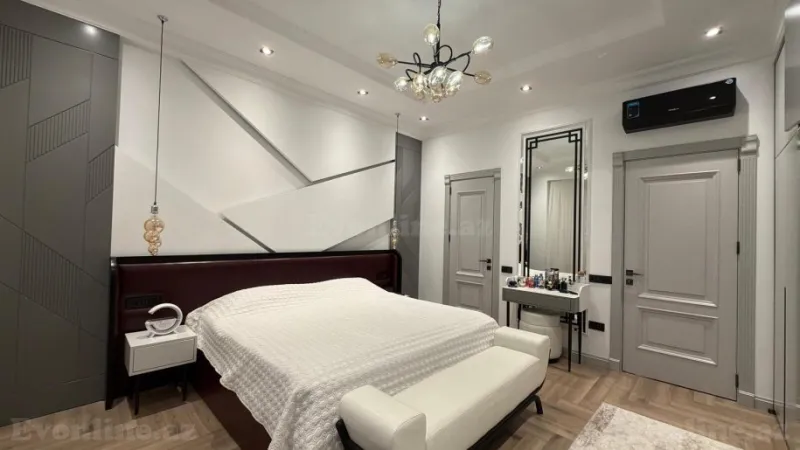 Satılır 4 otaqlı Mənzil Yeni tikili 132 m² Xətai r. - şəkil 8