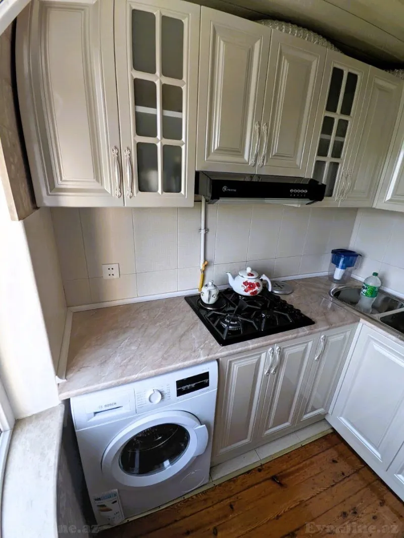 Satılır 4 otaqlı Mənzil Köhnə tikili 100 m² Neftçilər m. - şəkil 3