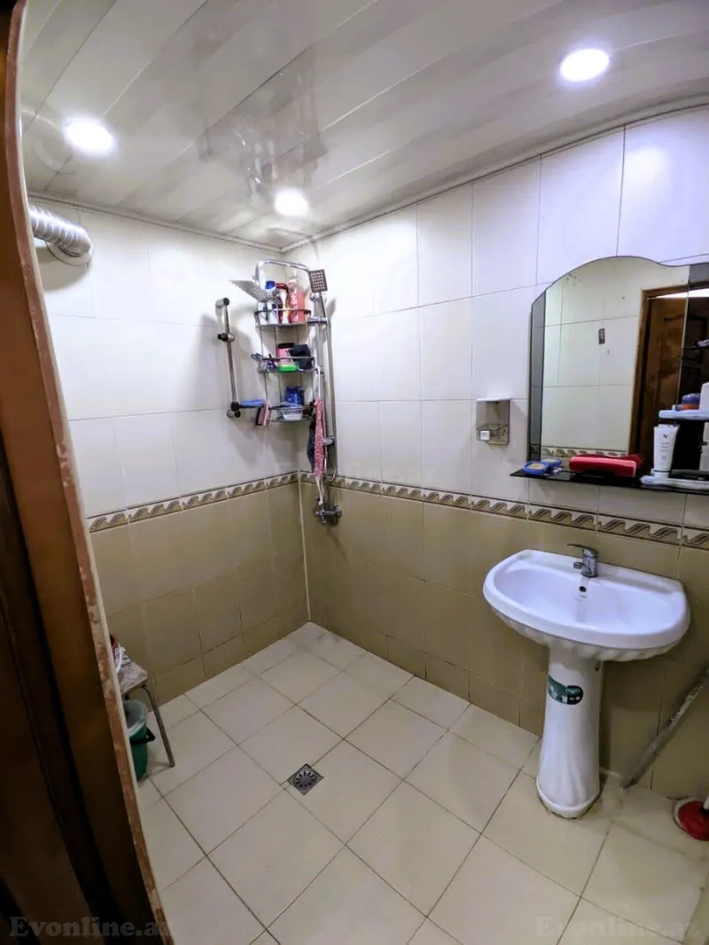 Satılır 4 otaqlı Mənzil Köhnə tikili 100 m² Neftçilər m. - şəkil 12