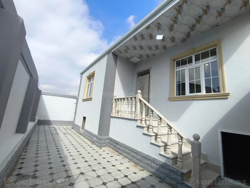 Bakı, Abşeron r., Koroğlu m., Məhəmmədida 3 otaqlı həyət evi satılır