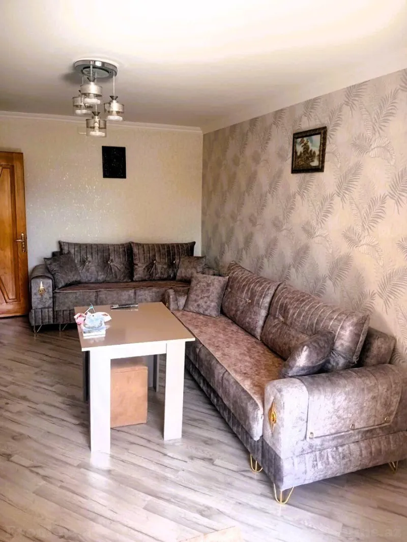 Satılır 2 otaqlı Mənzil Köhnə tikili 45 m² Qara Qarayev m.