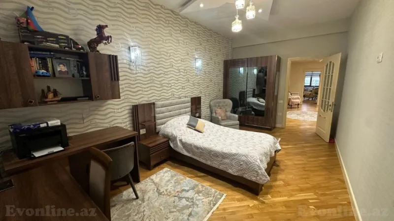 Satılır 4 otaqlı Mənzil Yeni tikili 200 m² 28 May m. - şəkil 11