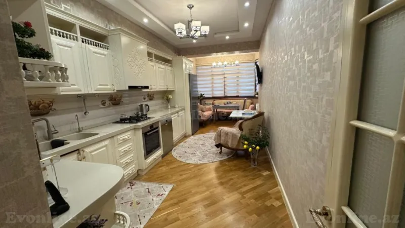 Satılır 4 otaqlı Mənzil Yeni tikili 200 m² 28 May m. - şəkil 12