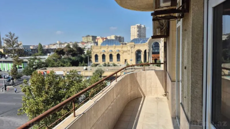 Satılır 4 otaqlı Mənzil Yeni tikili 180 m² Binəqədi r. - şəkil 16