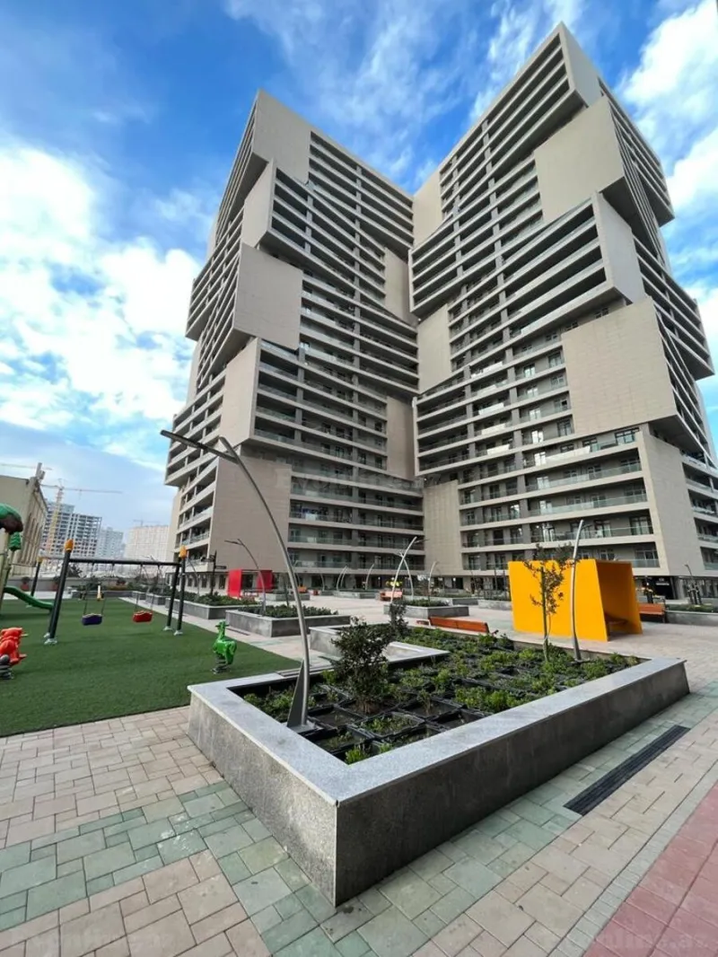 Satılır 4 otaqlı Mənzil Yeni tikili 149 m² 8 Noyabr m.