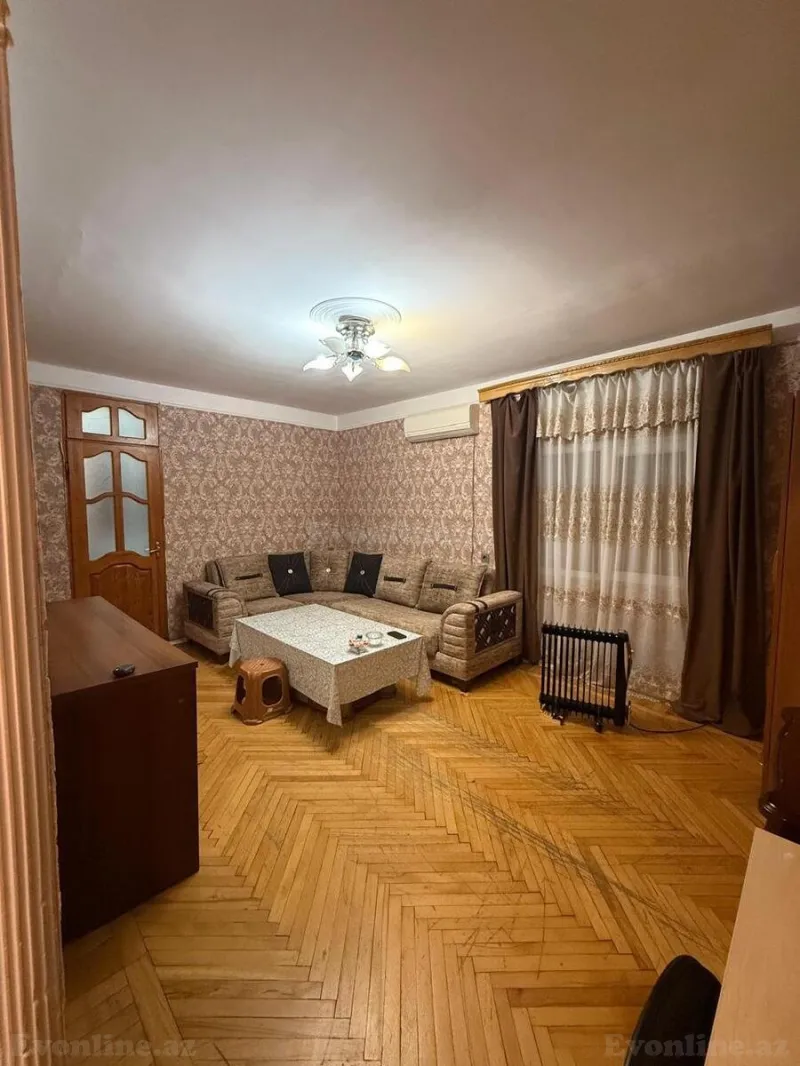 Kirayə verilir 2 otaqlı Mənzil Köhnə tikili 30 m² 8-ci mikrorayon - şəkil 2