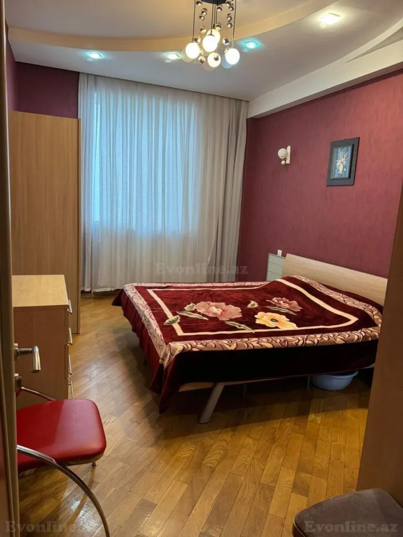 Satılır 4 otaqlı Mənzil Yeni tikili 160 m² Memar Əcəmi m. - şəkil 7