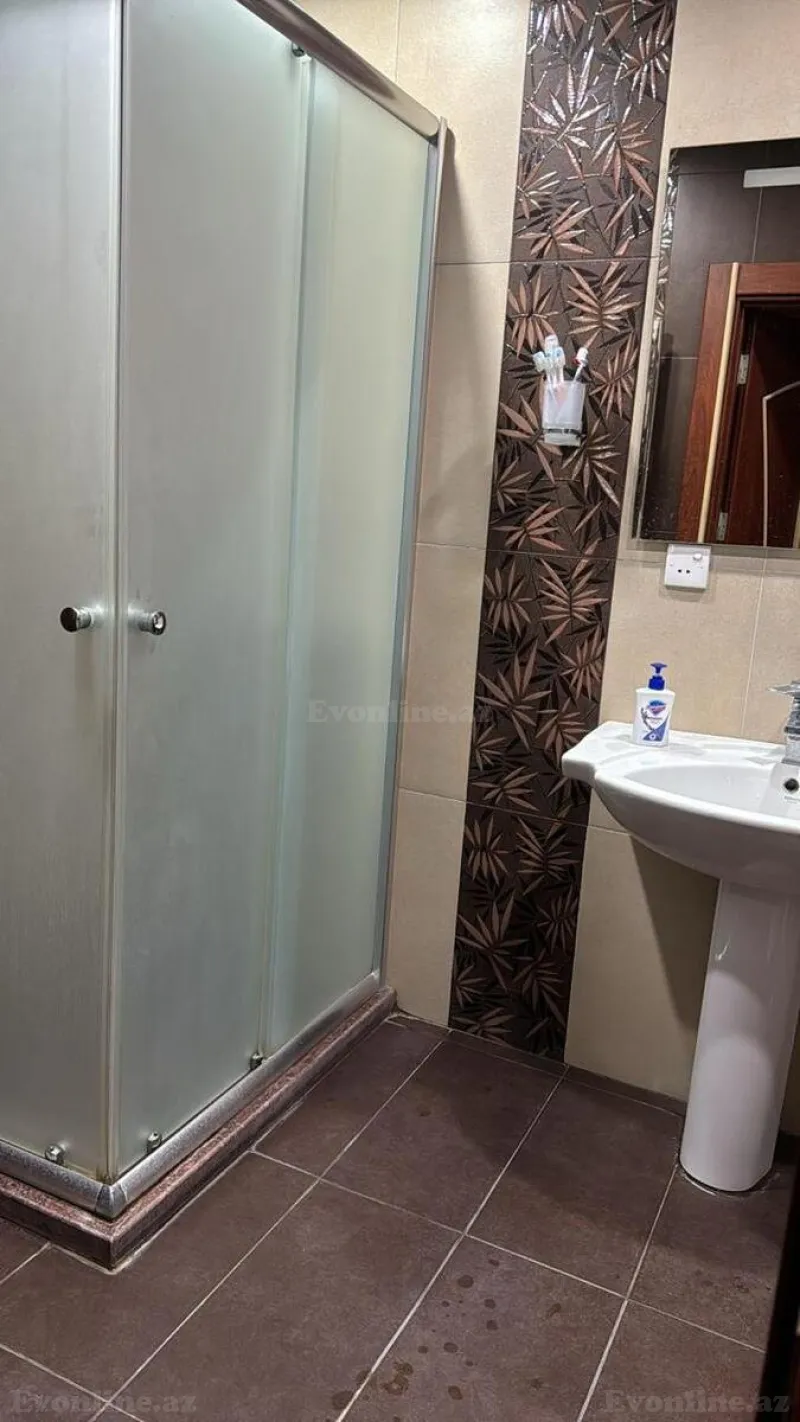 Satılır 4 otaqlı Mənzil Yeni tikili 160 m² Memar Əcəmi m. - şəkil 10