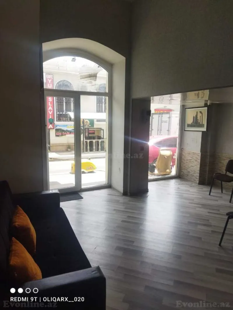 Kirayə verilir Obyekt 30 m² Yasamal